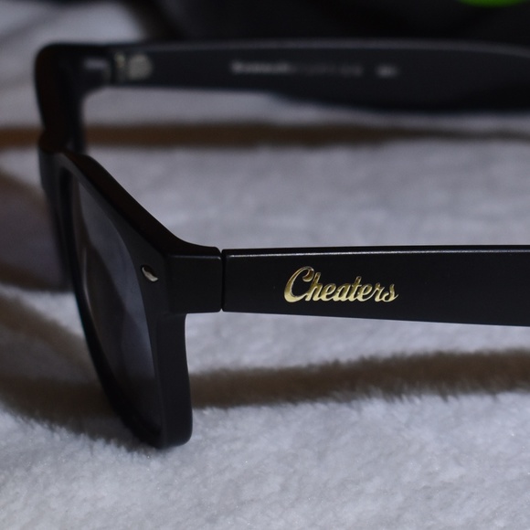Blk/Gold Wayfarer Sunglasses by GammaRay - Picture 2 of 7
